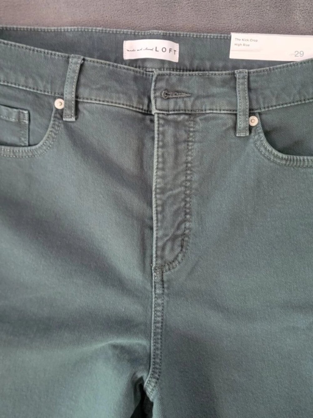 LOFT Women's High Rise Kick Crop Curvy Fit Green Dark Wash Denim Jeans 29/8T